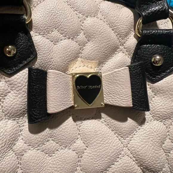 Betsey Johnson hand clutch with strap - Picture 3 of 5